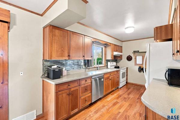 6705 W 10th St, Sioux Falls, SD 57107