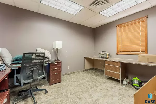 600 S Charlotte Ave, Sioux Falls, SD 57103