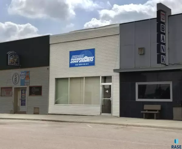 105 S Main Ave, Hartford, SD 57033-2022