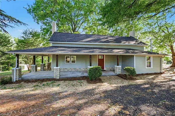 4534 Rocklane DR, Walkertown, NC 27051