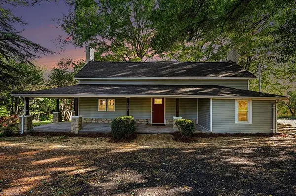 4534 Rocklane DR, Walkertown, NC 27051