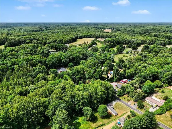 0 Loretta LN, Tobaccoville, NC 27050