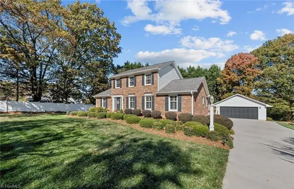 5802 Muirfield DR, Greensboro, NC 27410
