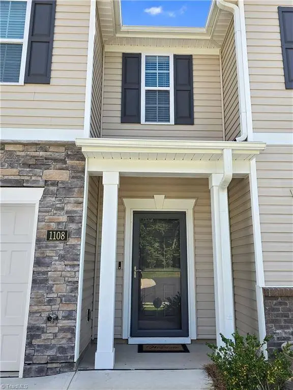 1108 Evelynnview LN, Kernersville, NC 27284