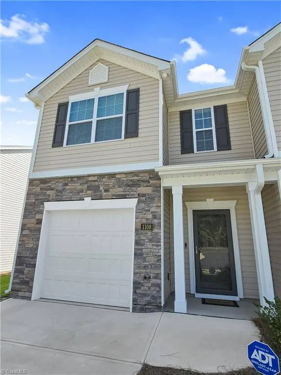 1108 Evelynnview LN, Kernersville, NC 27284
