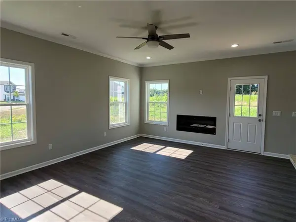 462 Everidge RD, Winston-salem, NC 27103