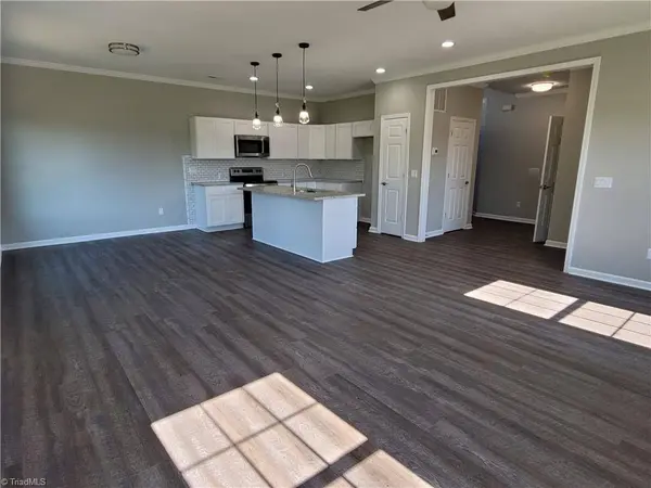 462 Everidge RD, Winston-salem, NC 27103