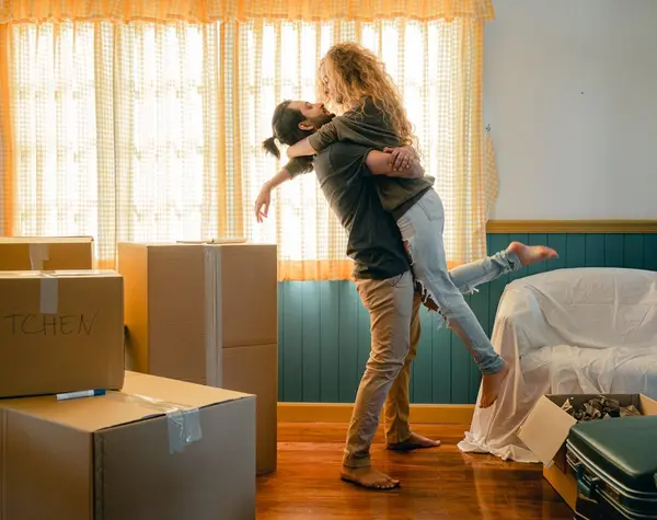 feature image of How to Buy a New Eagle Home Before Selling Your Current One