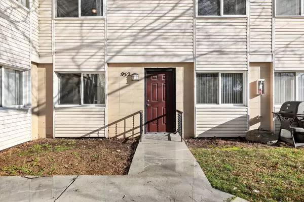 Boise, ID 83705-1839,952 S Curtis Rd