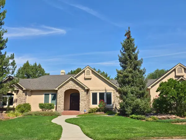 2419 N Sevenoaks Pl, Eagle, ID 83616-6800