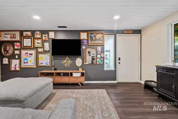 5266 W Kootenai St, Boise, ID 83705