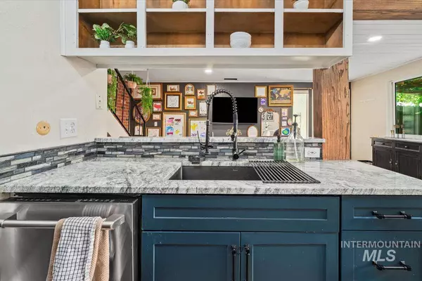 5266 W Kootenai St, Boise, ID 83705