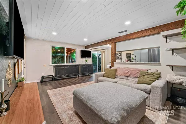 5266 W Kootenai St, Boise, ID 83705