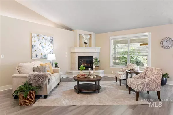 3272 N Cafferty Way, Meridian, ID 83642