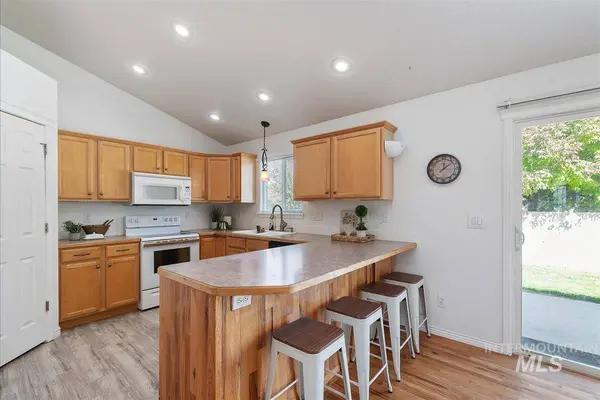 710 W Wildrye Ct, Nampa, ID 83686