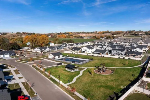 12464 W Wild Thistle Dr, Star, ID 83669