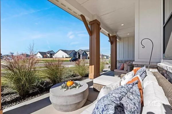 21890 Paint Ave, Star, ID 83669