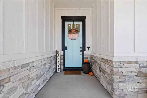 21890 Paint Ave, Star, ID 83669