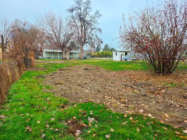 2090 N Washington Ave, Emmett, ID 83617-9555