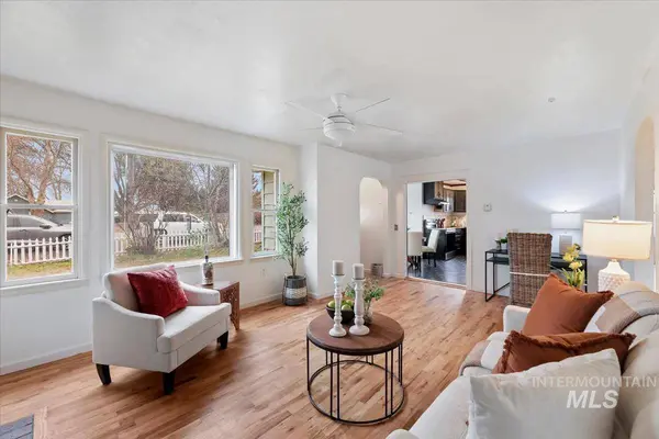 2090 N Washington Ave, Emmett, ID 83617