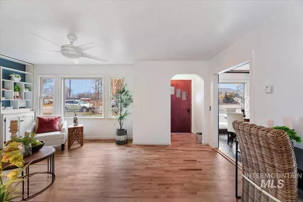 2090 N Washington Ave, Emmett, ID 83617