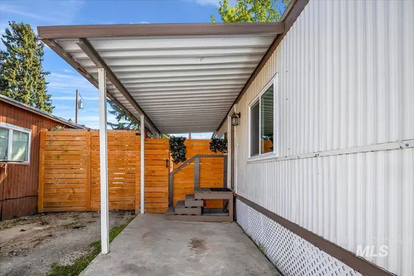 7701 W Ustick Rd, Boise, ID 83646