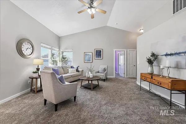 1727 N Vinifera Place, Kuna, ID 83634