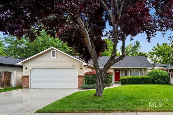 11884 W Driftwood Ct, Boise, ID 83713