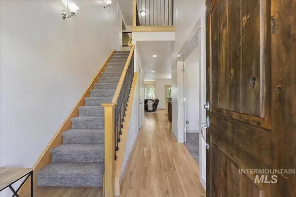 1082 N Powder River Drive, Middleton, ID 83644