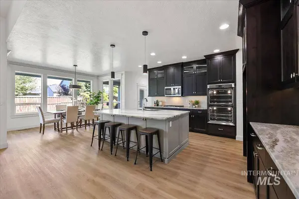 6080 N Keaton Ave, Meridian, ID 83646
