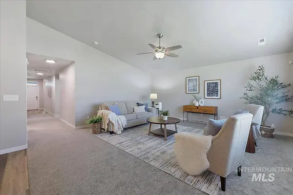 5050 W Grand Rapids Dr, Meridian, ID 83646