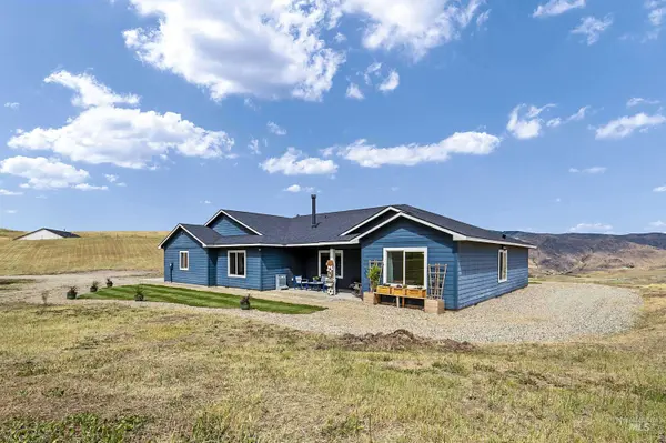 34 Deirdre Dr, Horseshoe Bend, ID 83629