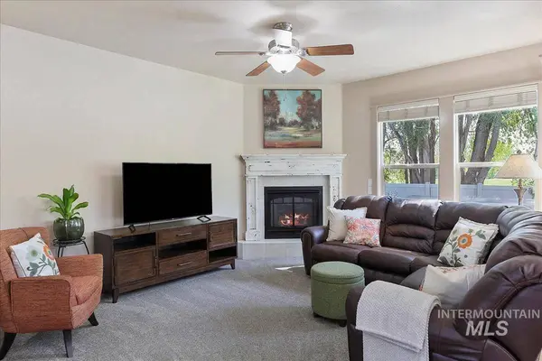 1082 N Powder River Drive, Middleton, ID 83644