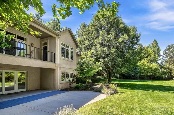 2419 North Sevenoaks Place, Eagle, ID 83616