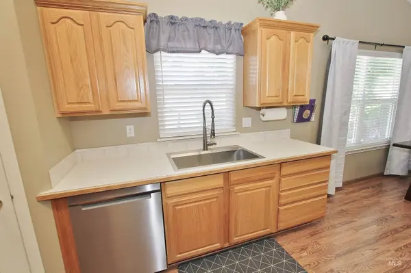 452 Bitterbrush Ave, Nampa, ID 83686