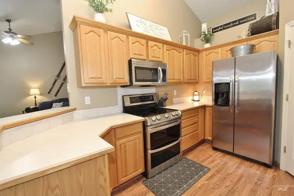 452 Bitterbrush Ave, Nampa, ID 83686