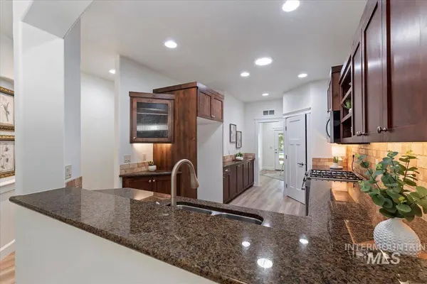 3328 N Sheephorn Ave, Meridian, ID 83646