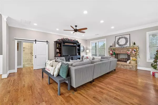 4437 J M Turk RD, Flowery Branch, GA 30542