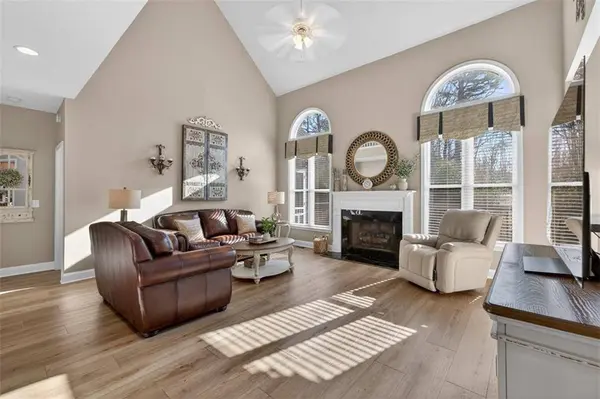 4023 Lost Oak DR, Buford, GA 30519