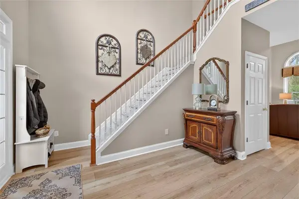 4023 Lost Oak DR, Buford, GA 30519