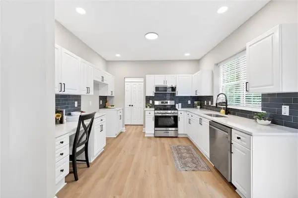 1087 Glen Chase DR, Lawrenceville, GA 30044