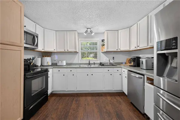 39 Cabin Creek CIR, Commerce, GA 30529