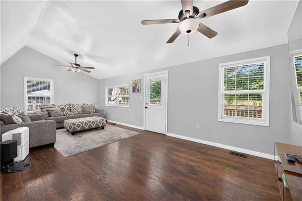 39 Cabin Creek CIR, Commerce, GA 30529