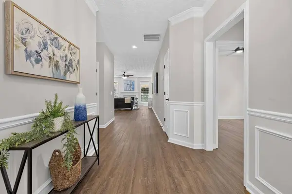2021 Crestview WAY, Woodstock, GA 30188