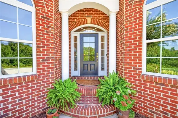 3805 Reservoir DR, Gainesville, GA 30507