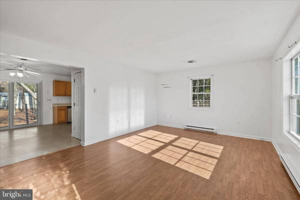 143 HOLLYWOOD DR, Ocean View, DE 19970