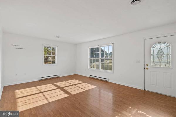 143 HOLLYWOOD DR, Ocean View, DE 19970