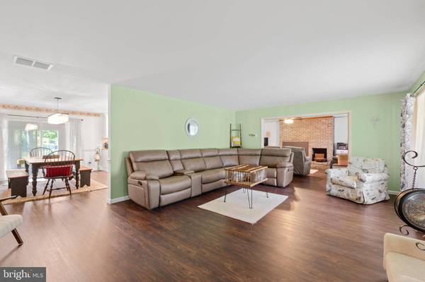 30392 MALLARD DR, Delmar, MD 21875