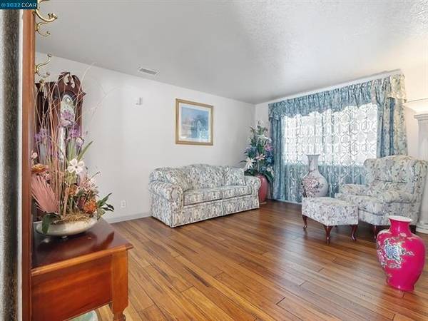 Livermore, CA 94550-4042,524 Ruth Way