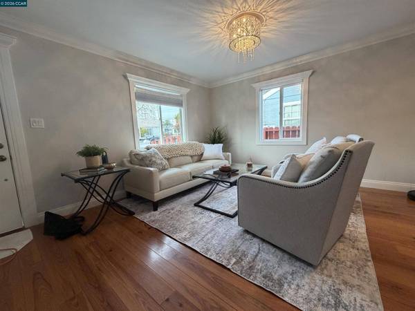 916 Bataan Ave, Berkeley, CA 94710